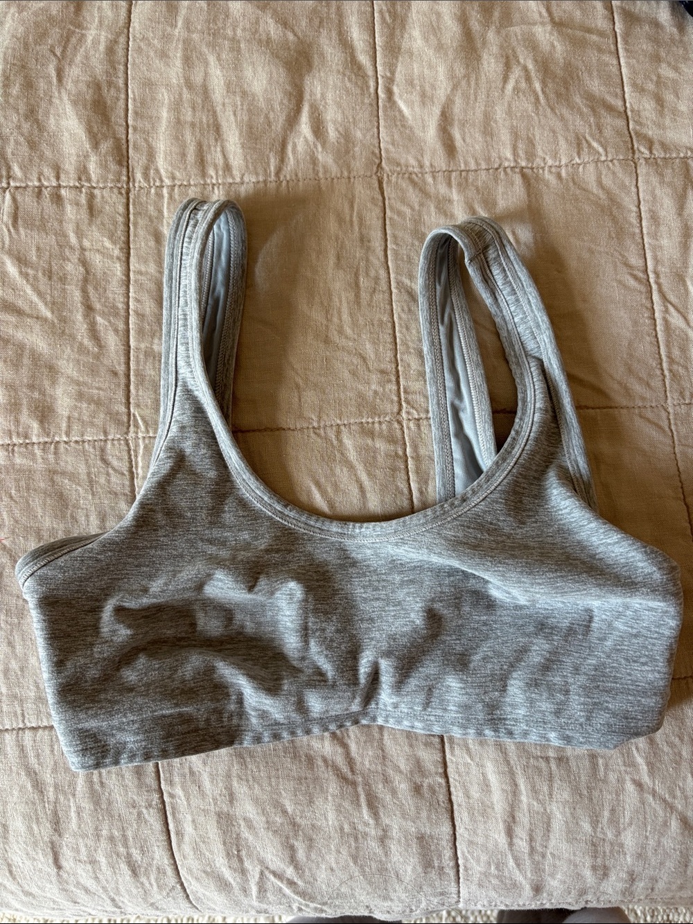 ALO alosoft Yoga Heather Gray Scoop Sports Bra